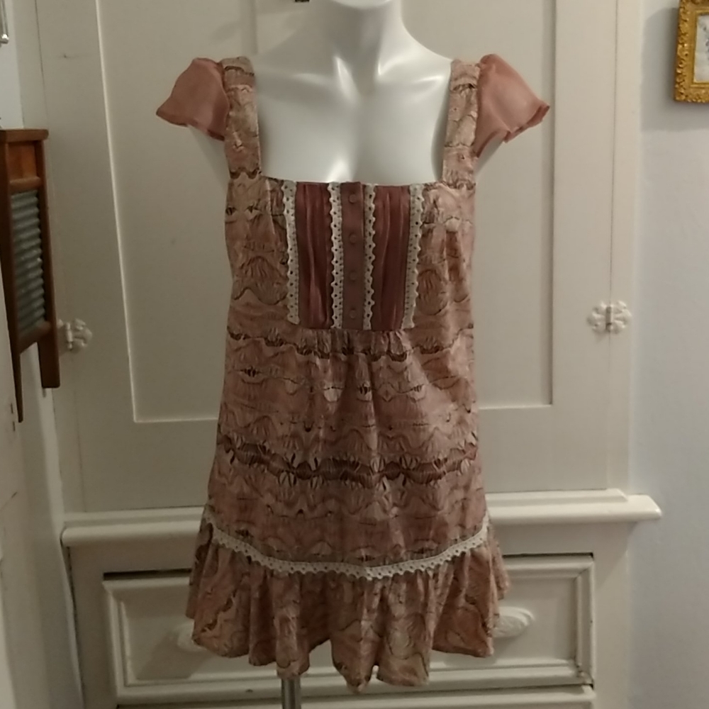 NWOT To the Max ruffled blouse Sz S